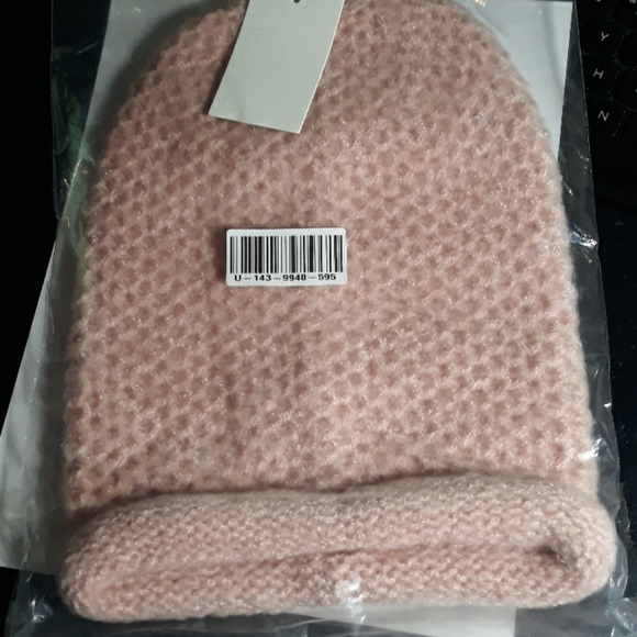 NEW Pink Beanie Hat - Picture 2 of 4